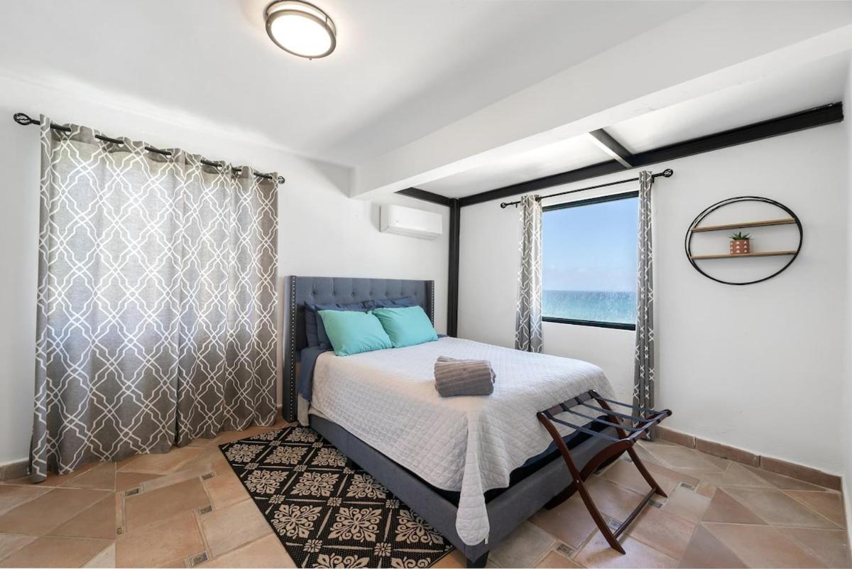 4 Bedroom Kikita Beach Villa Oceanfront W Pool Дорадо Екстер'єр фото